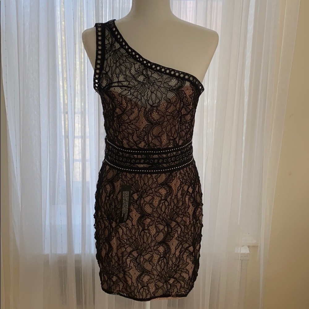 Topshop one off shoulder dress size 6